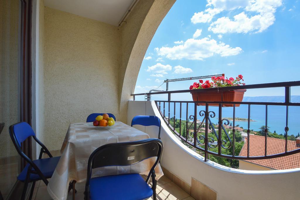 Apartment Natasa Novi Vinodolski Cameră foto
